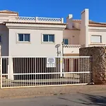 فيلة Sunshine House By Ici