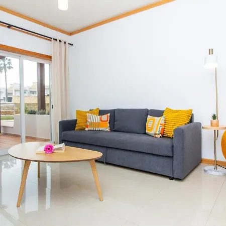 Sunshine House By Ici Algarve Αλμπουφέιρα